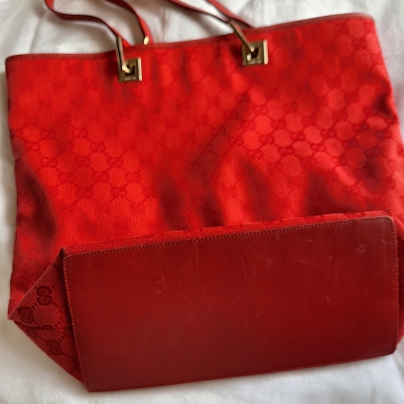 Authentic Red Gucci Tote Bag - Picture 6 of 7